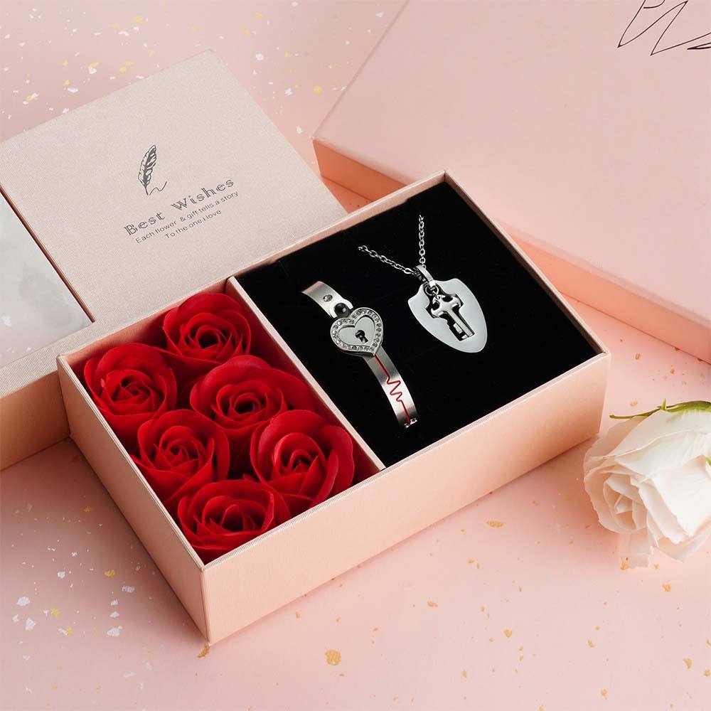 Custom Projection Couple Bracelets & Necklace with Real Rose Bear Gift box Rose Shaped Necklace Gift Box Jewellery Gift Box - soufeelau