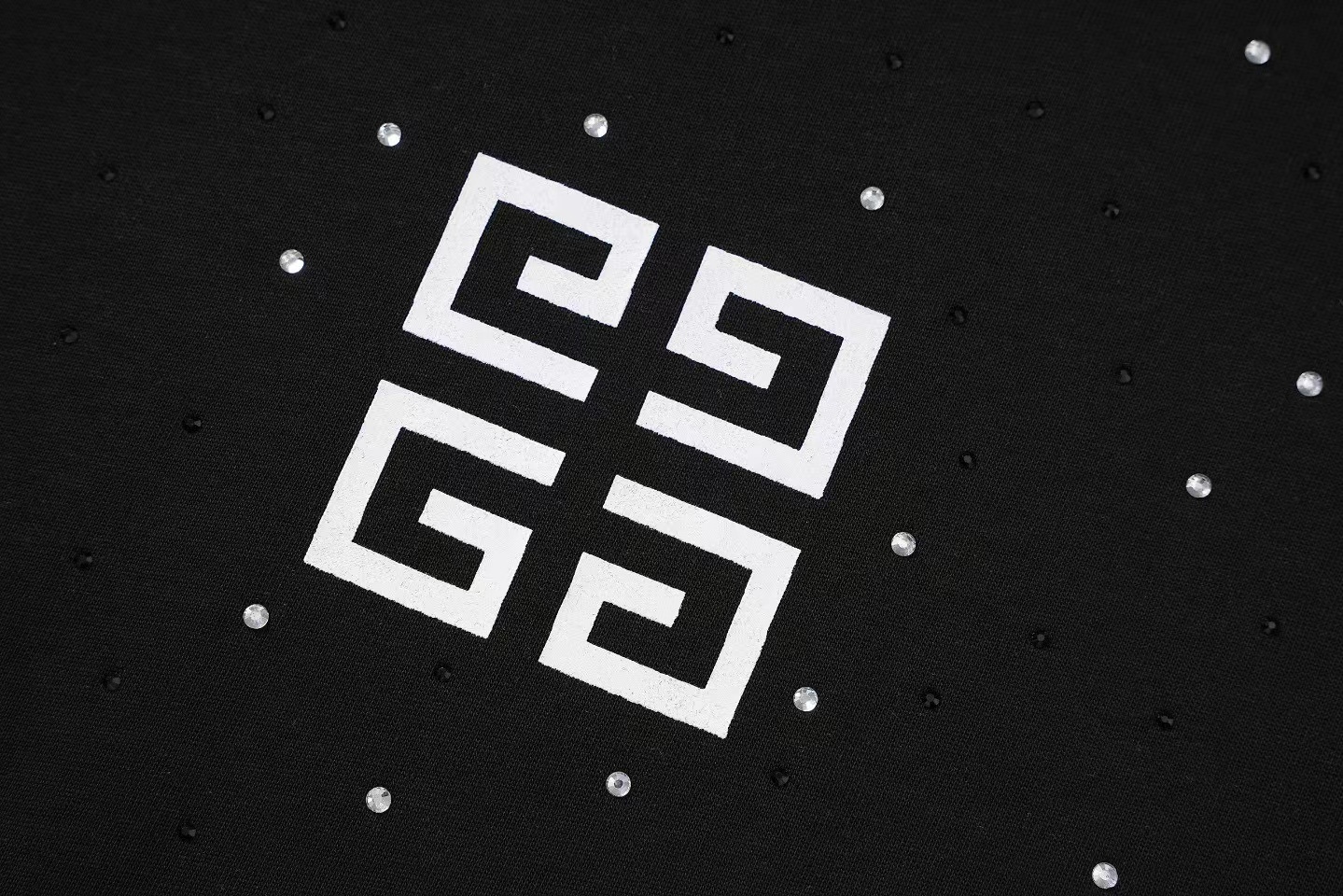 G1VENCHY ポルカドット Tシャツ【 50％割引+送料無料】