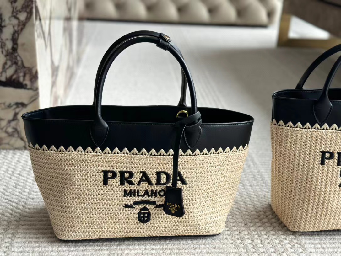 PR4DA 刺繍手編みバッグ【 50%割引+送料無料】