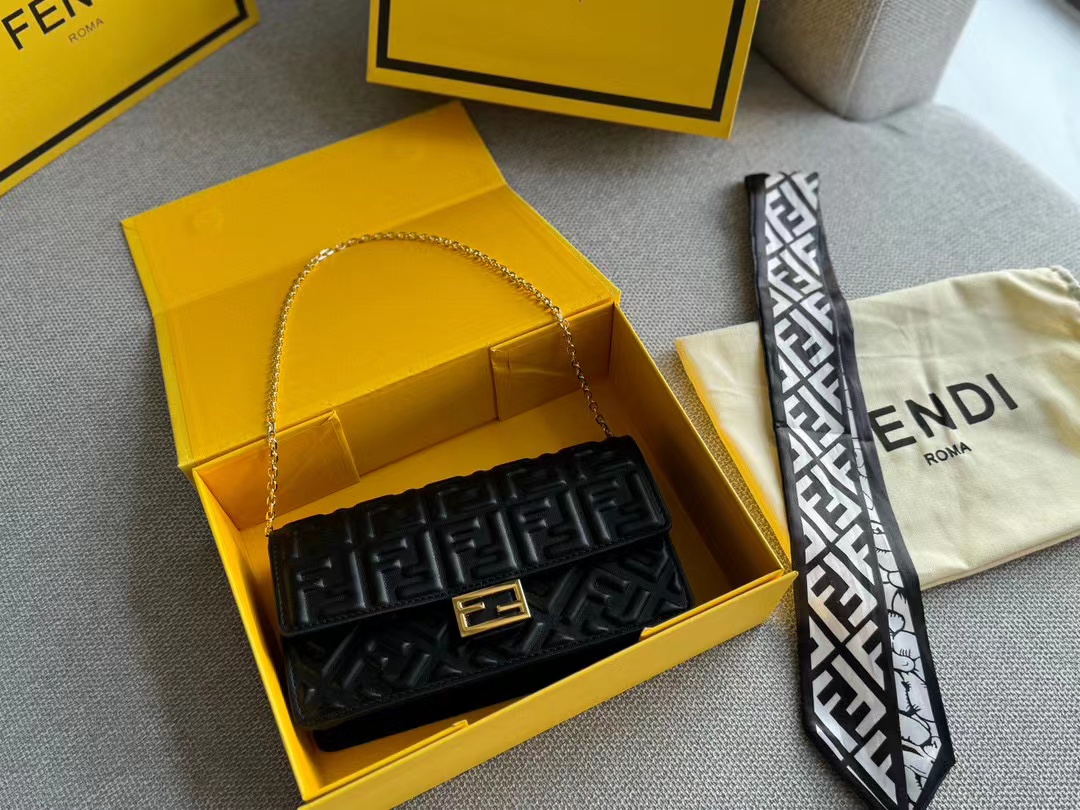 FEND1 チェーン脇下バッグ【50%割引+送料無料】