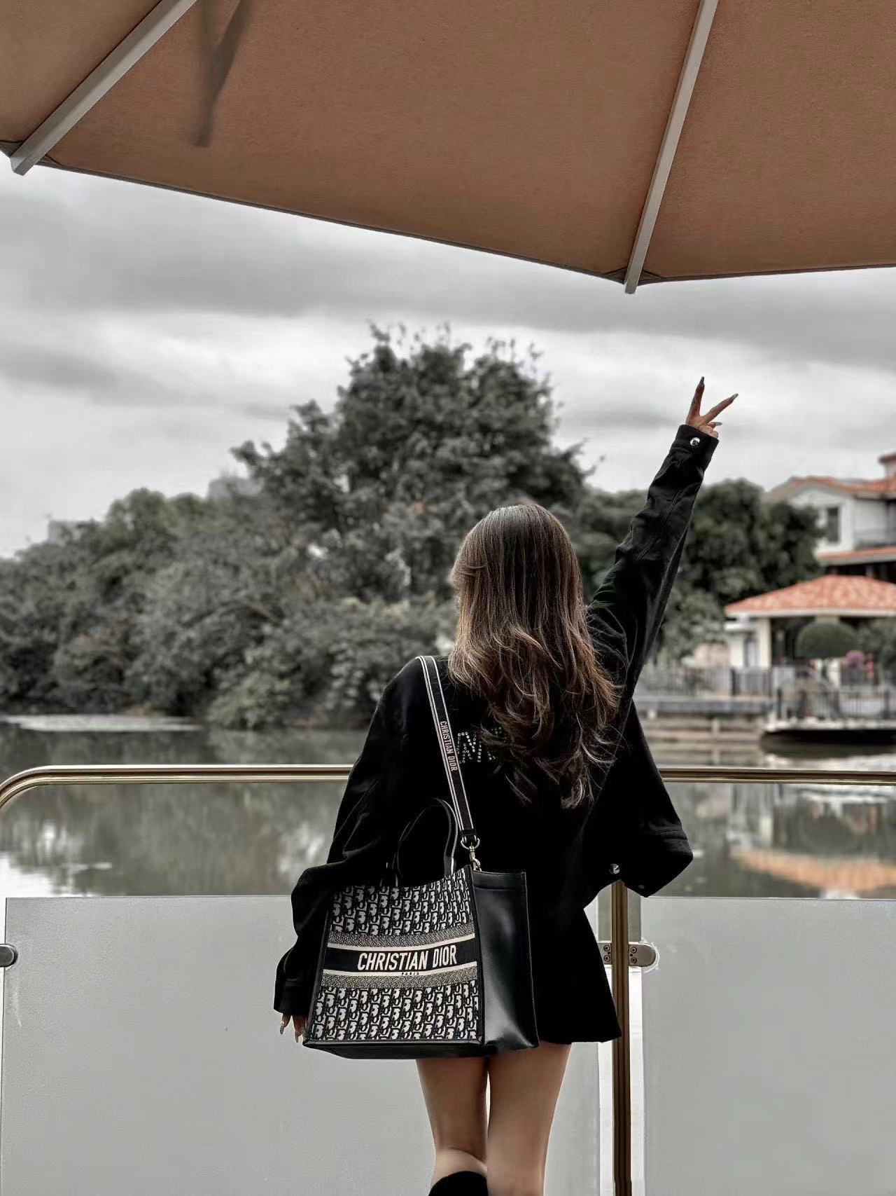 DI0R老眼用ショッピングバッグ【50％割引+送料無料】