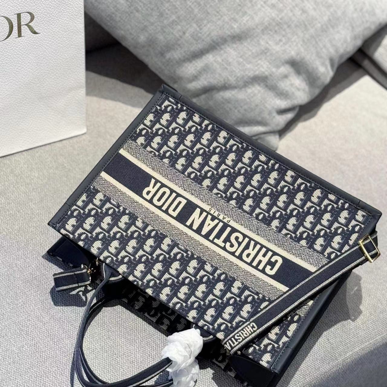 DI0R老眼用ショッピングバッグ【50％割引+送料無料】