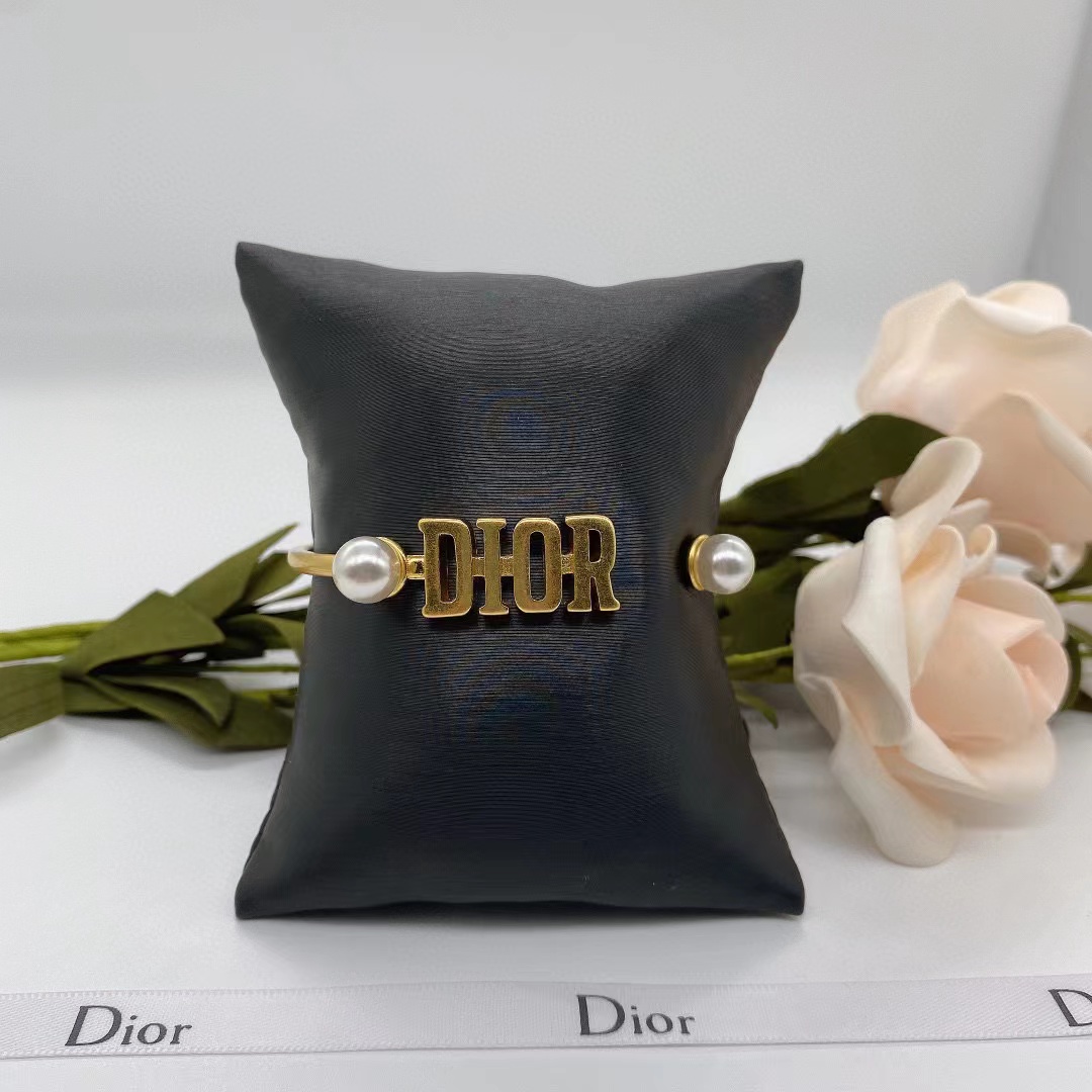 DI0R パールブレスレット【50%割引+送料無料】