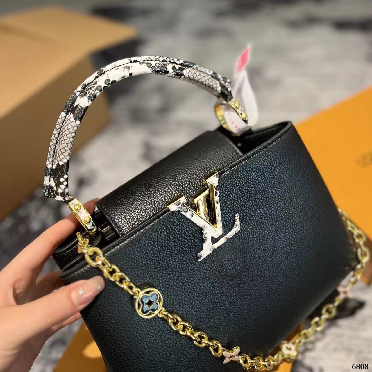 LV Capucines ハンドバッグ【50％割引+送料無料】