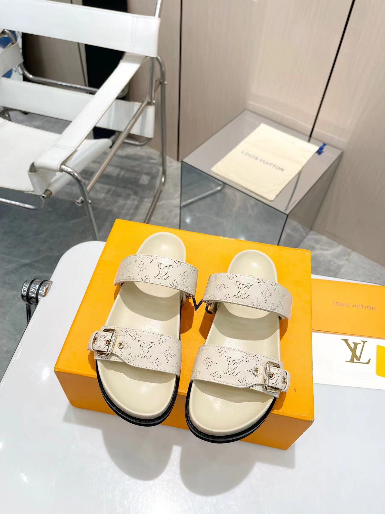 LV高品質スリッパ【50％割引+送料無料】