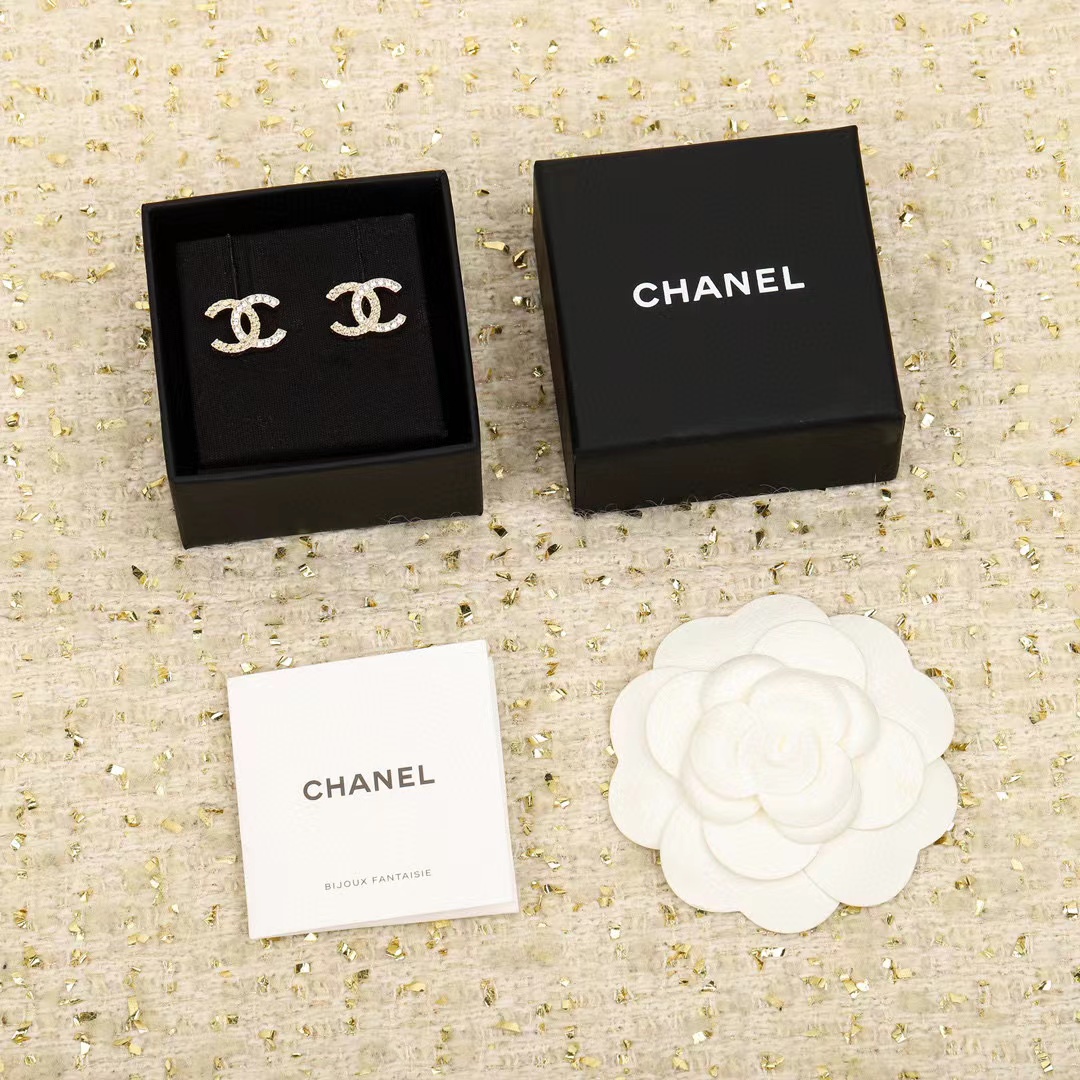 CHANE1 シンプルダブルCスタッドピアス【 50％割引+送料無料】