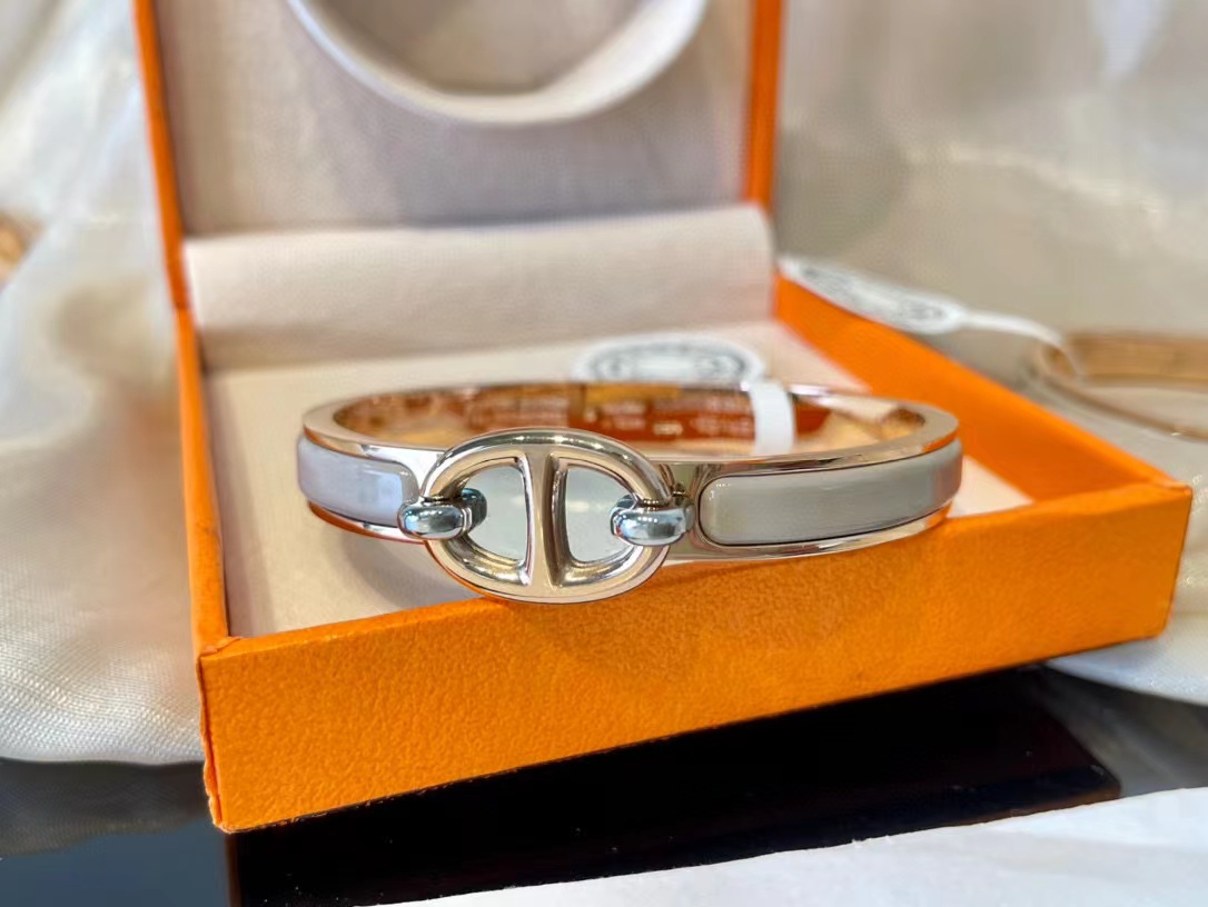 HERME5 豚鼻ブレスレット【 50%割引+送料無料】