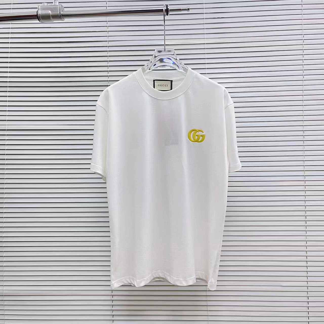 GUCC1 シンプル刺繍文字 メンズ Tシャツ【 50％割引+送料無料】