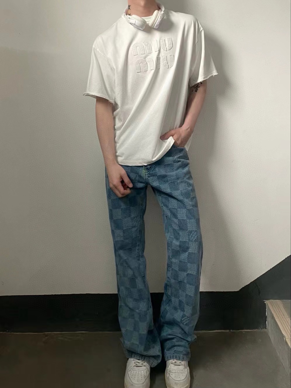M1UM1U シンプルレター メンズ Tシャツ【 50%割引+送料無料】
