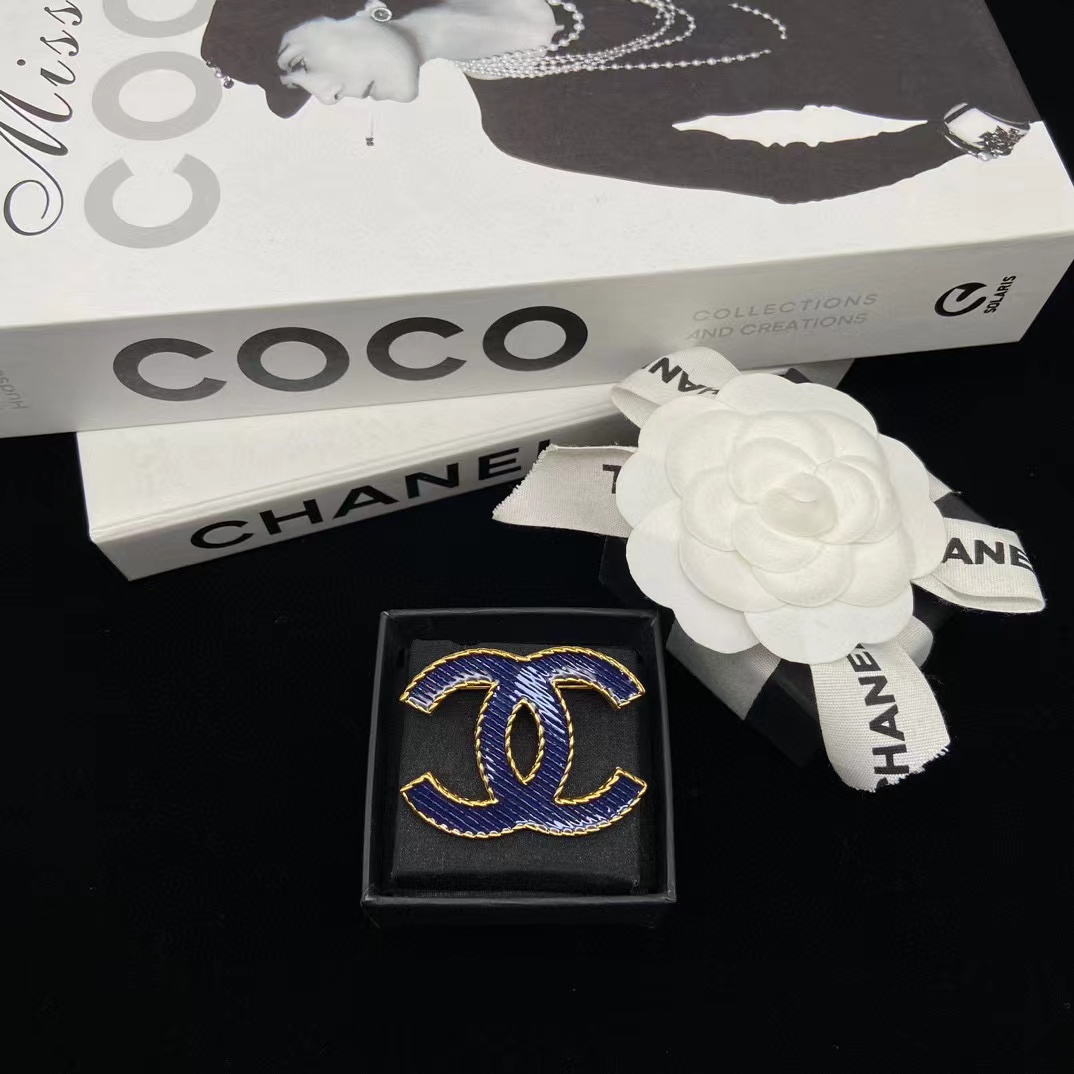 CHANE1 ダブルC デニムブローチ【 50％割引+送料無料】