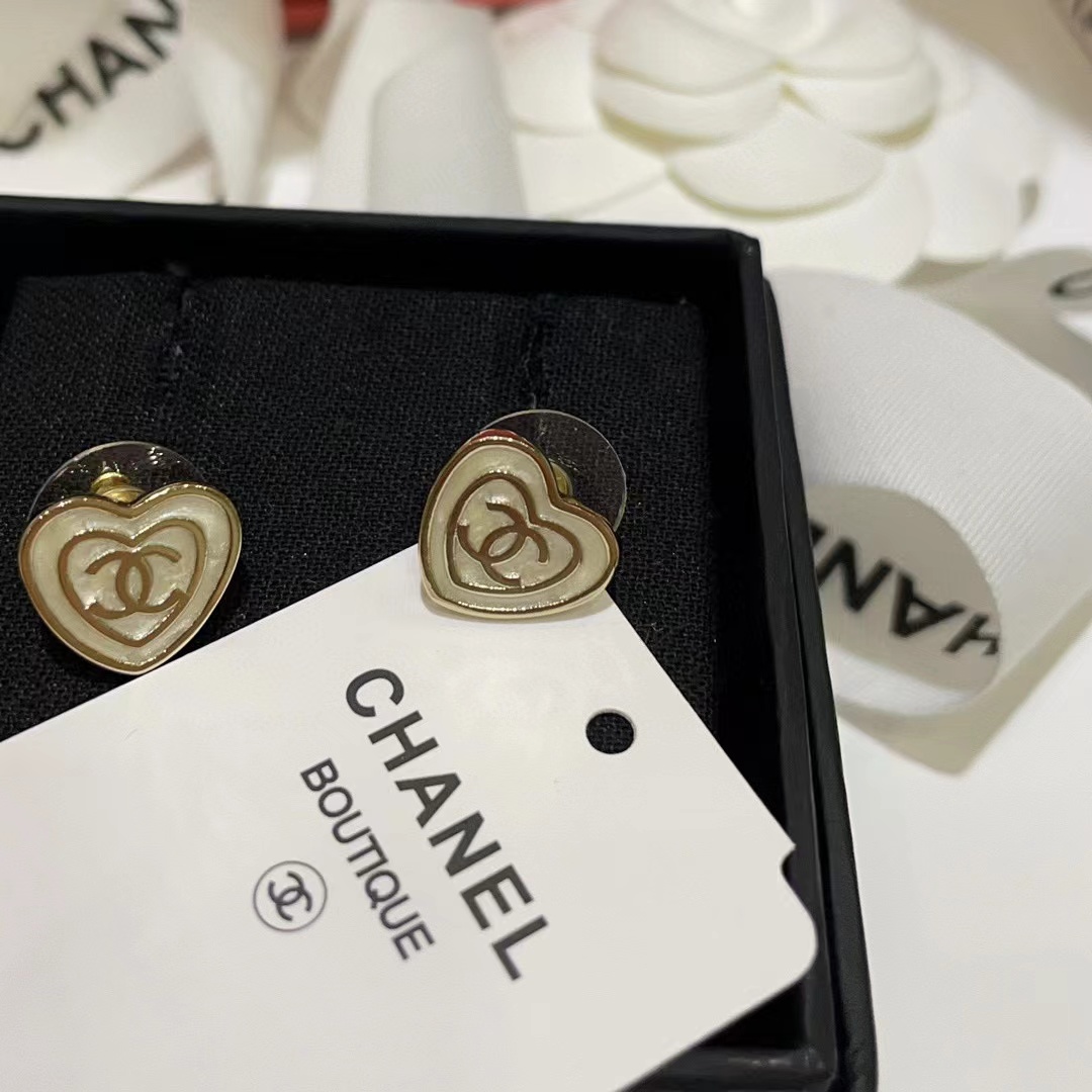 CHANE1 ダブルC ピーチハート ピアス【 50％割引+送料無料】