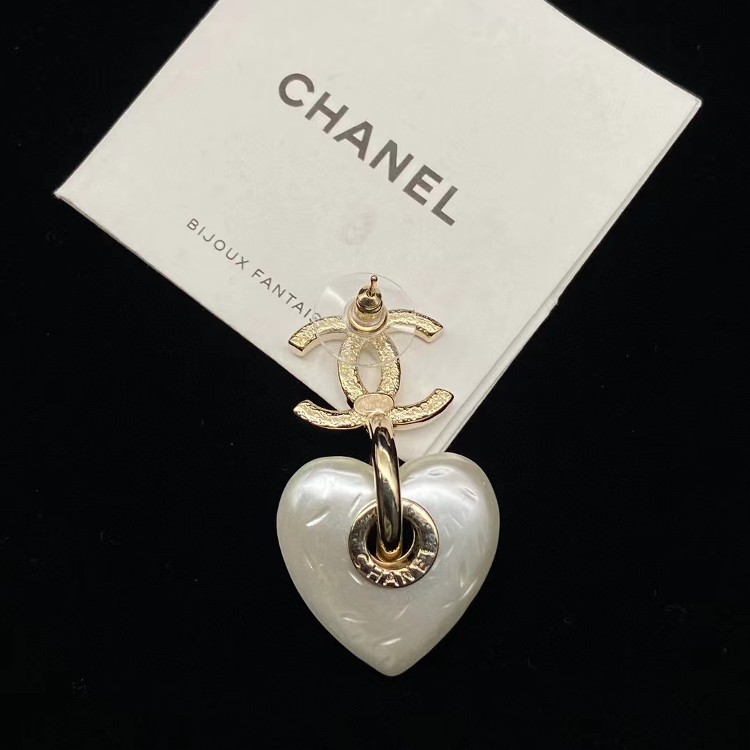 CHANE1 ハート レジン ダブル C スタッド ピアス【 50%割引+送料無料】