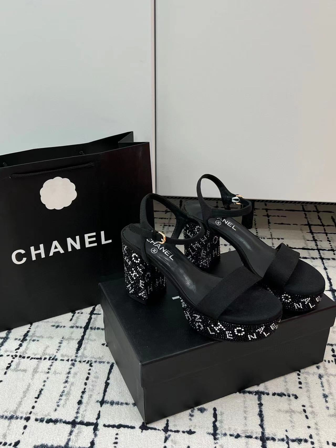 CHANE1 ラインストーン ハイヒール サンダル【50％割引+送料無料】