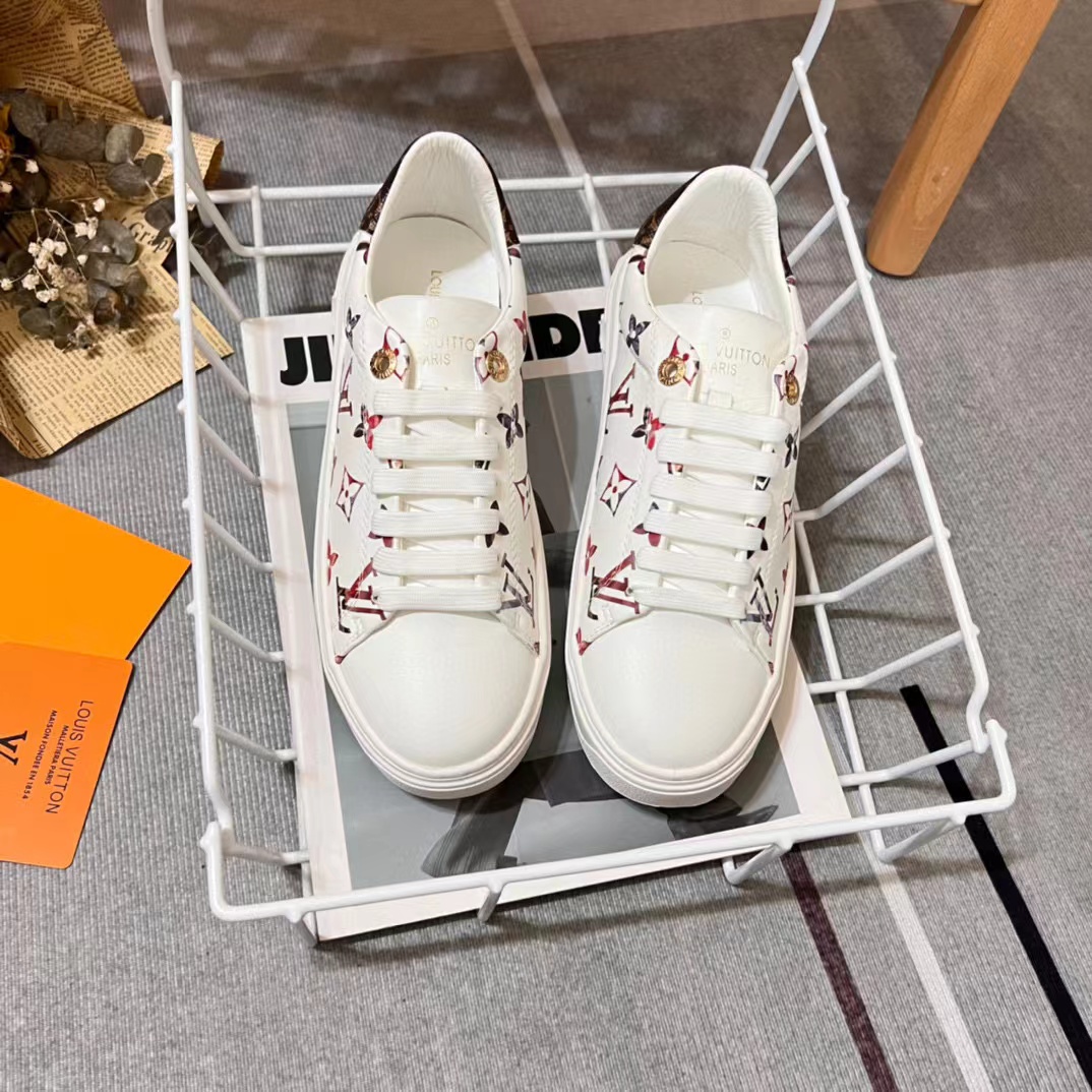 LV プリントの白い靴【50％割引+送料無料】
