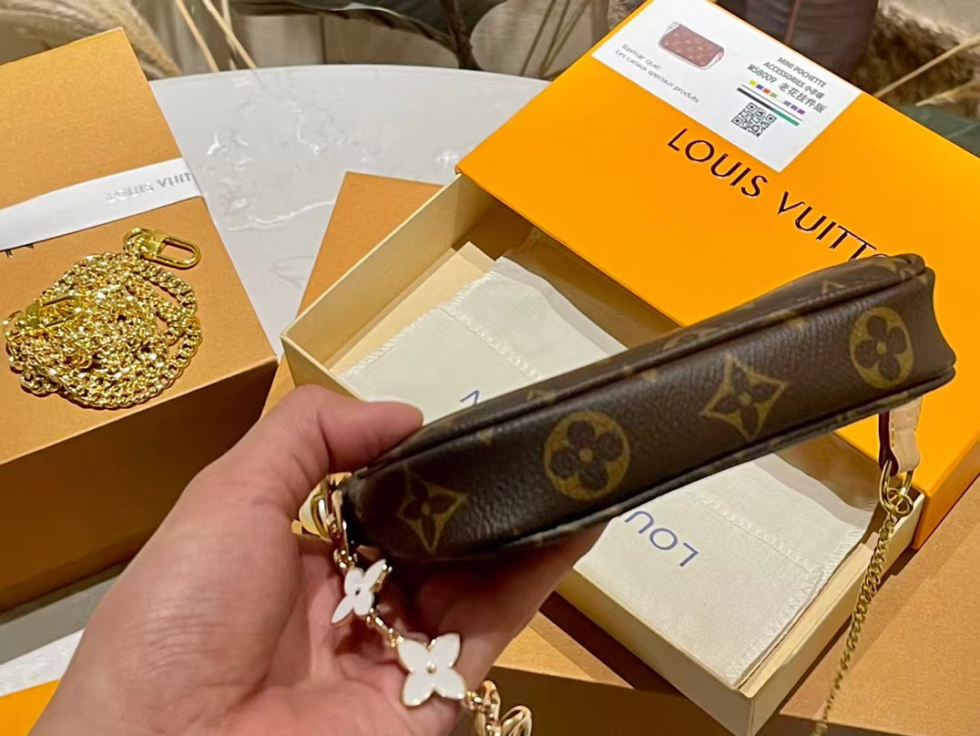 LV老眼パールチェーンバッグ【50％割引+送料無料】