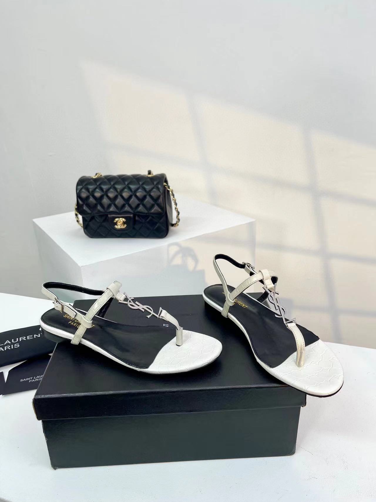 YSLの高品質シープスキンサンダル【50％割引+送料無料】