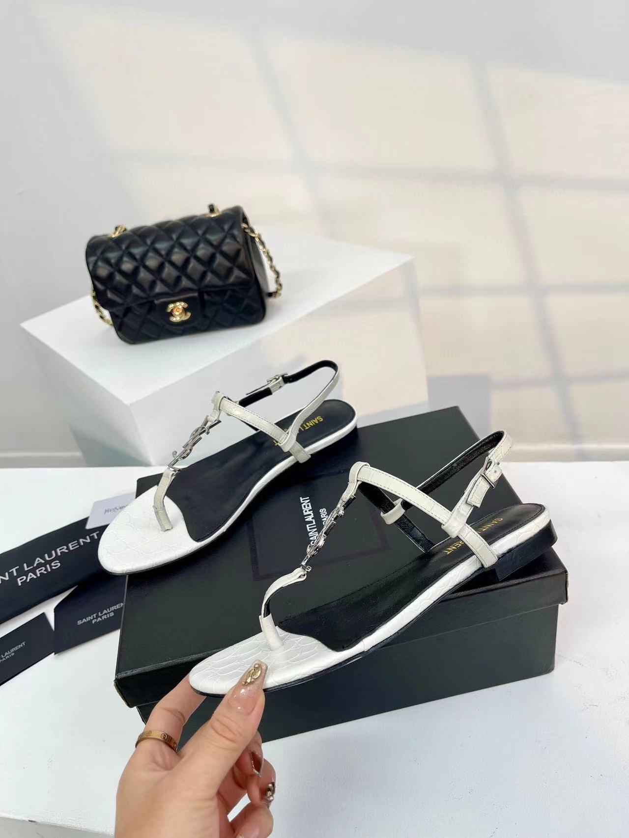 YSLの高品質シープスキンサンダル【50％割引+送料無料】
