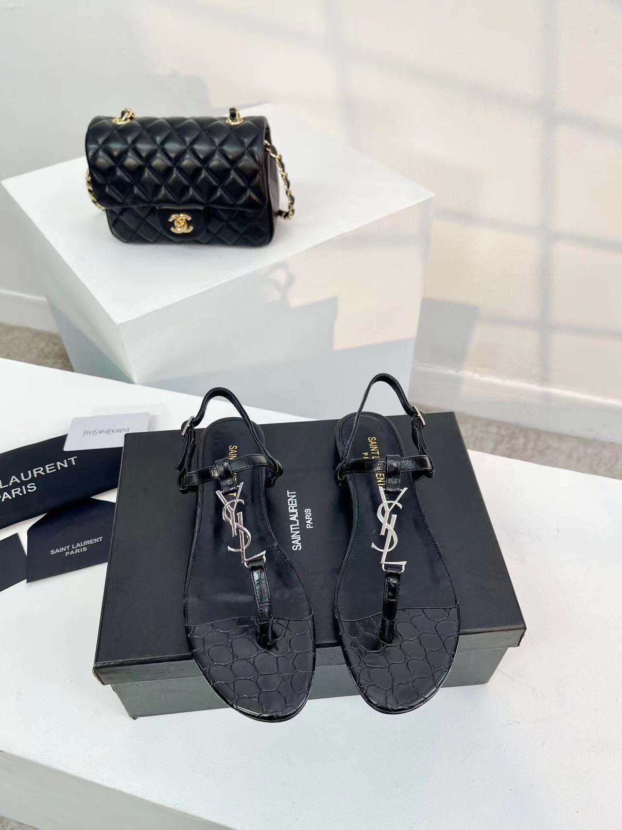 YSLの高品質シープスキンサンダル【50％割引+送料無料】