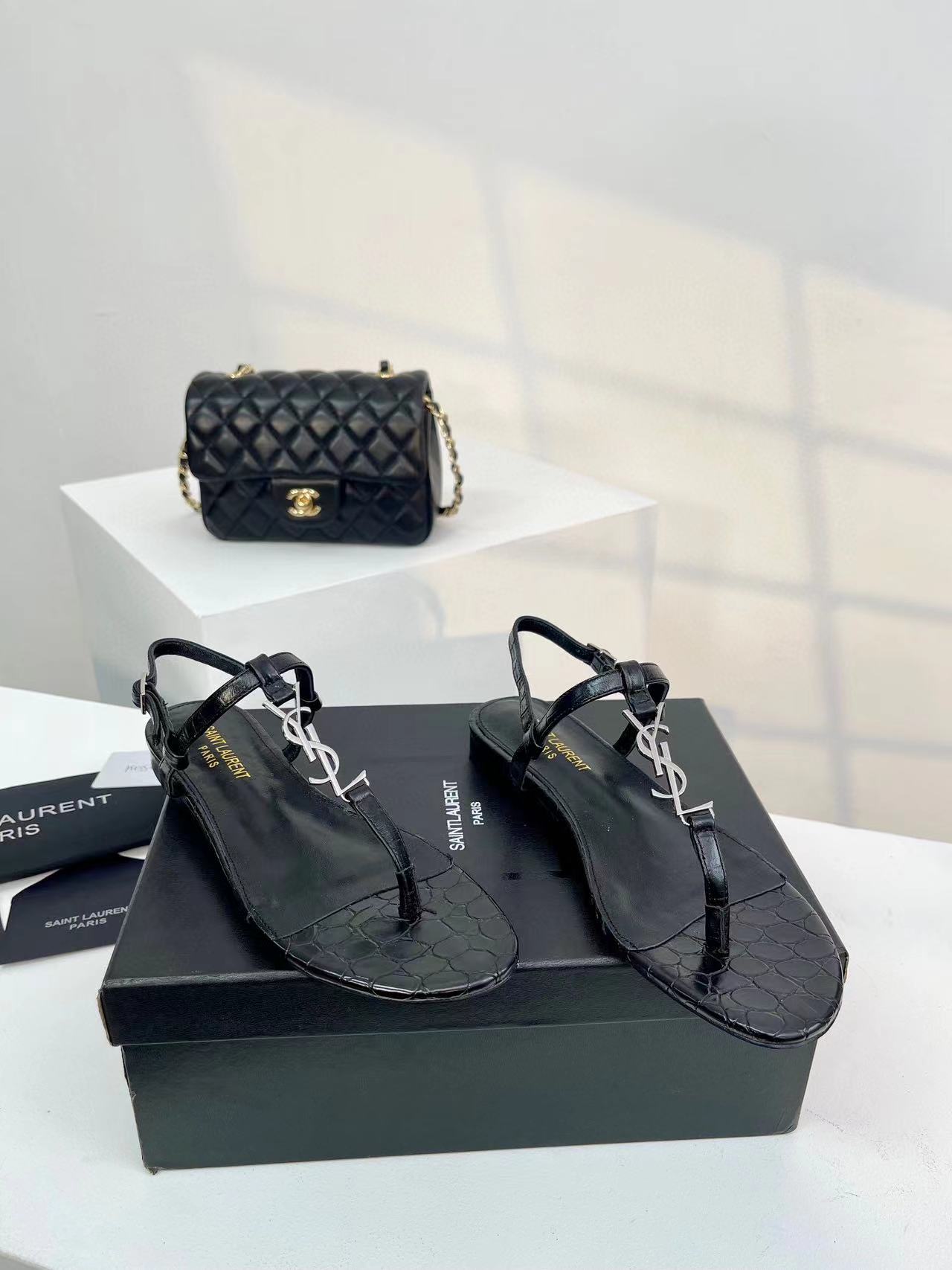 YSLの高品質シープスキンサンダル【50％割引+送料無料】