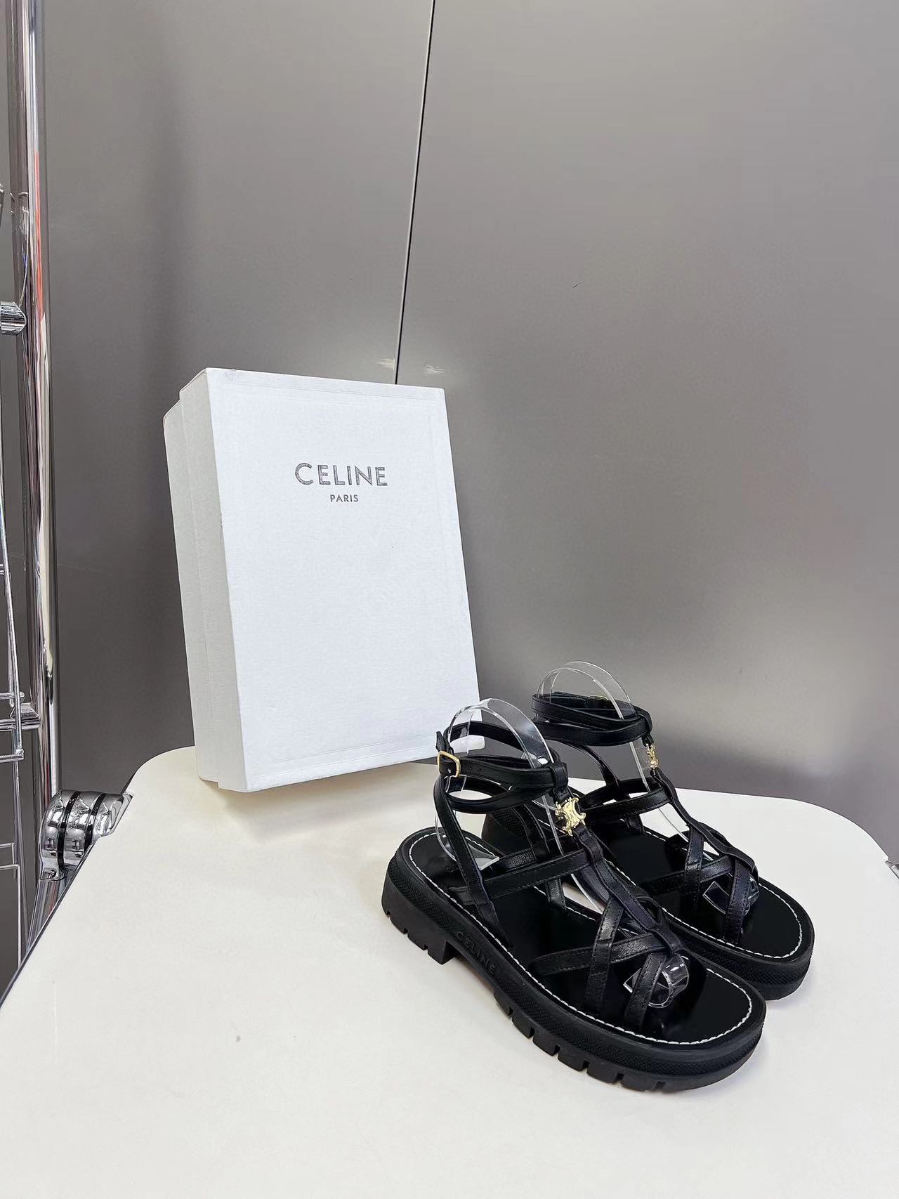 CEL1NE 高品質凱旋門サンダル【50％割引+送料無料】