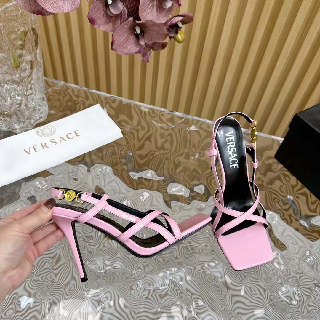 Versace 高品質のハイヒールサンダル【50％割引+送料無料】