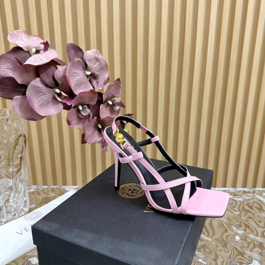 Versace 高品質のハイヒールサンダル【50％割引+送料無料】