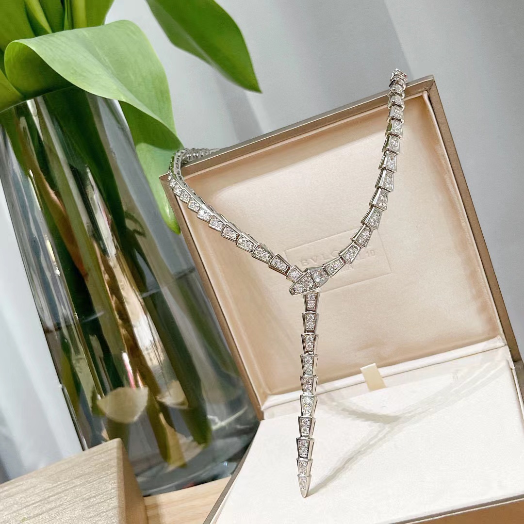 BVLGARI フルダイヤモンドスネークネックレス【50％割引+送料無料】