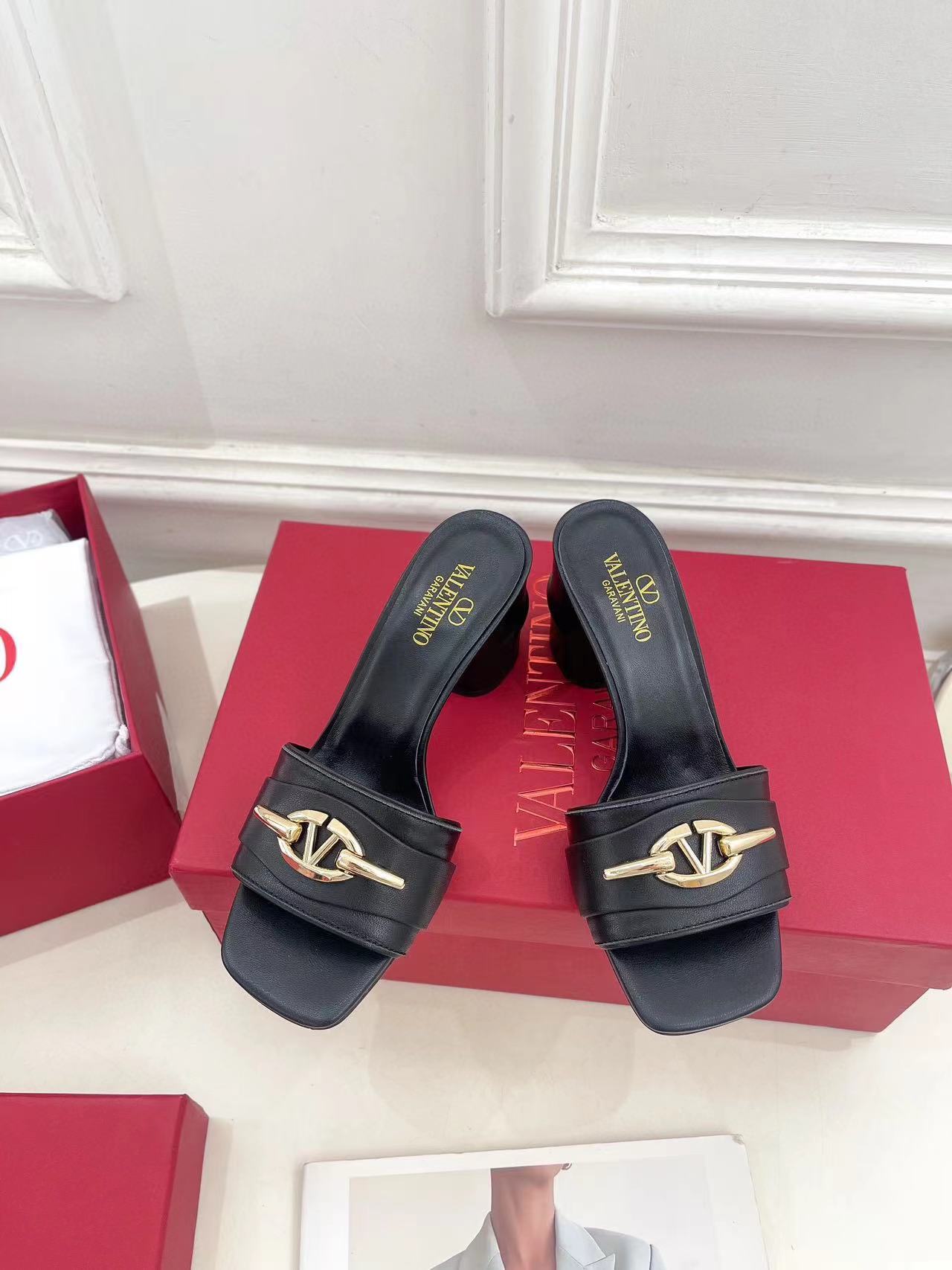 VALENT1NO 高品質牛革ハイヒール【50%割引+送料無料】