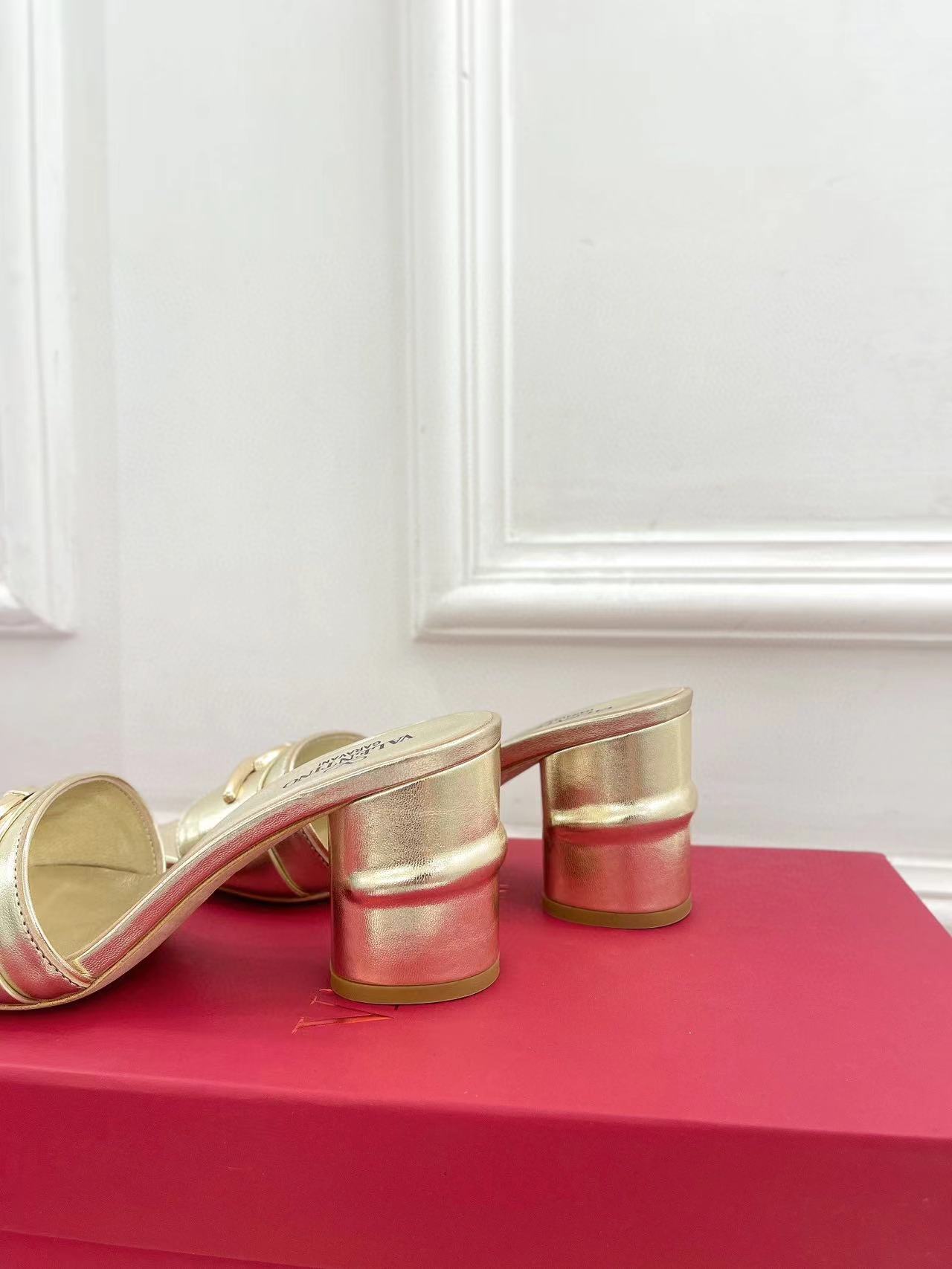 VALENT1NO 高品質牛革ハイヒール【50%割引+送料無料】