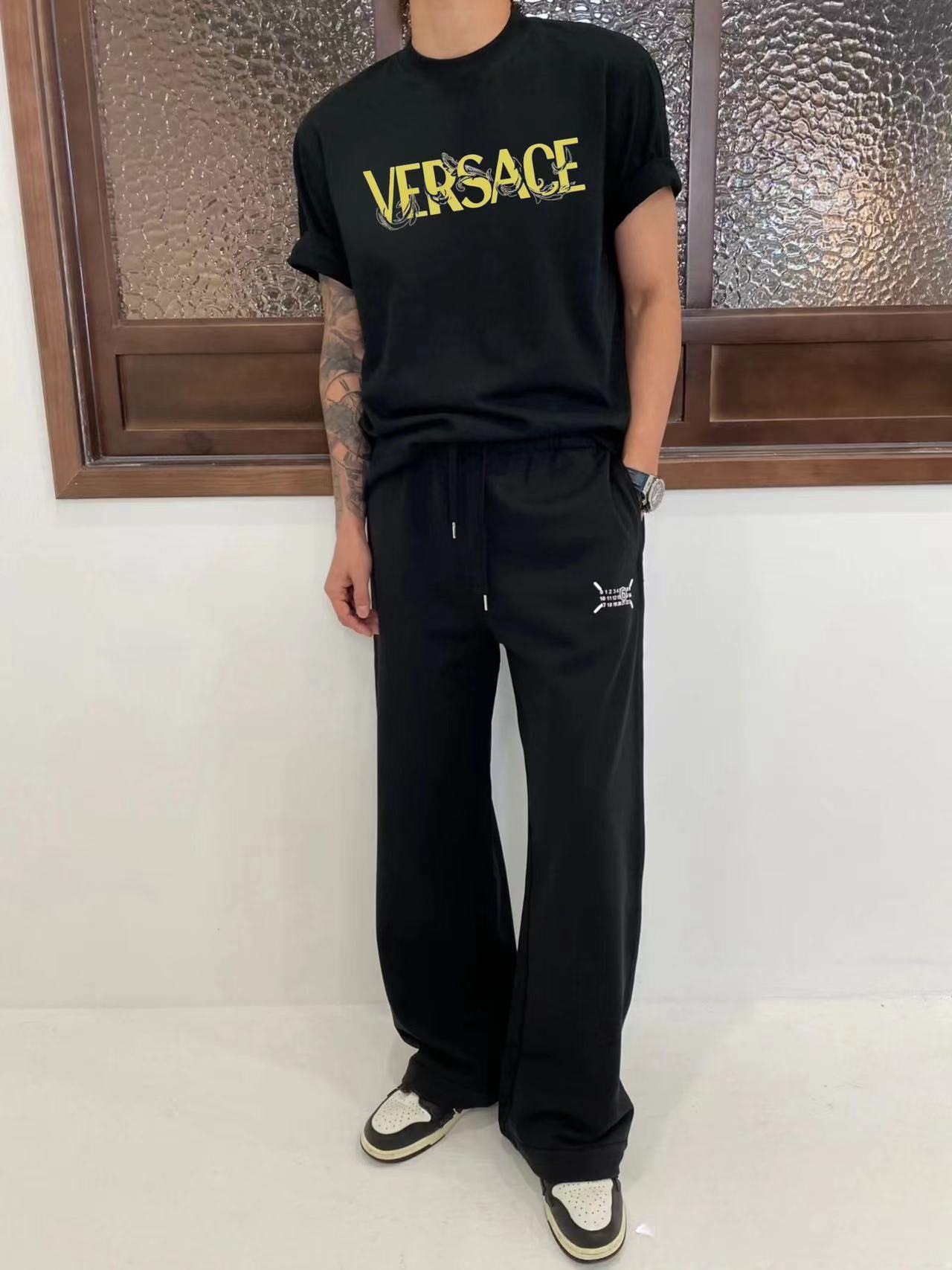 VERSACE シンプルレター メンズ Tシャツ【 50％割引+送料無料】