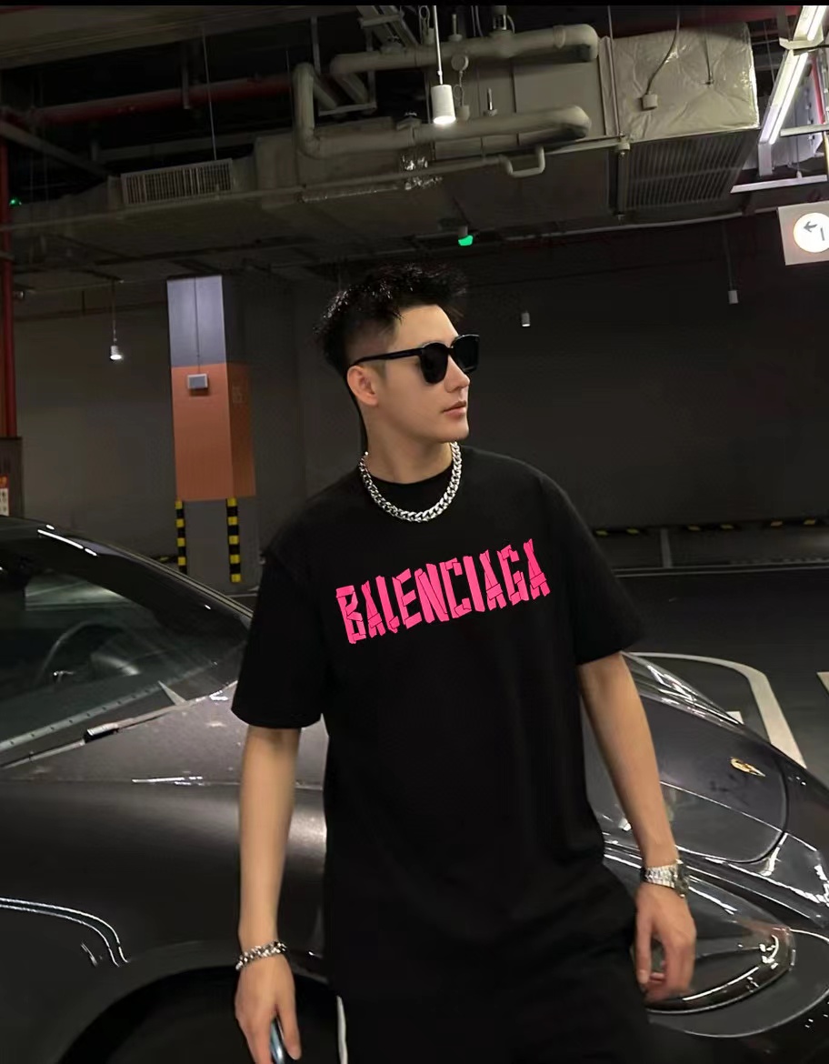 BALENCIAGA ユニセックス T シャツ【 50％割引+送料無料】