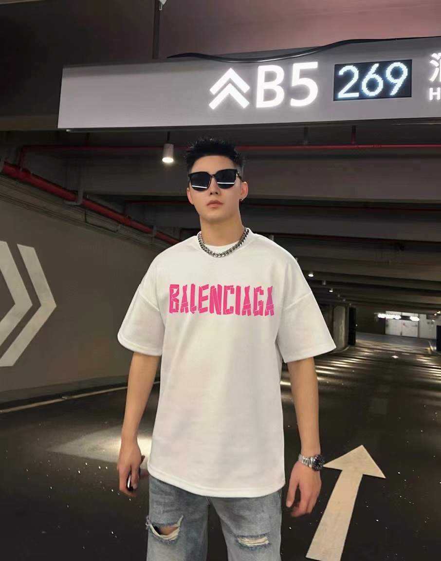 BALENCIAGA ユニセックス T シャツ【 50％割引+送料無料】