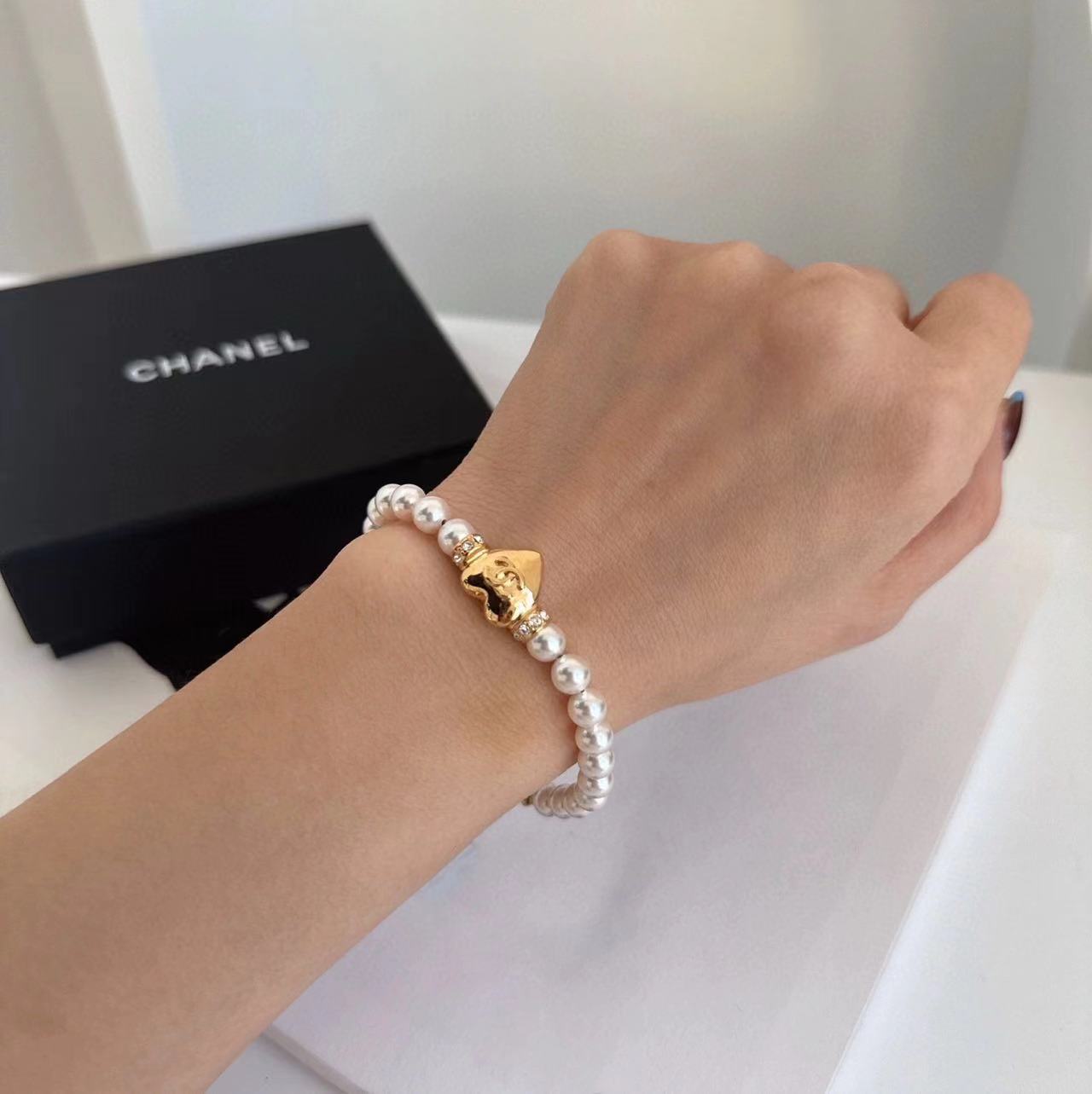 CHANE1 ハートパールブレスレット【50％割引+送料無料】
