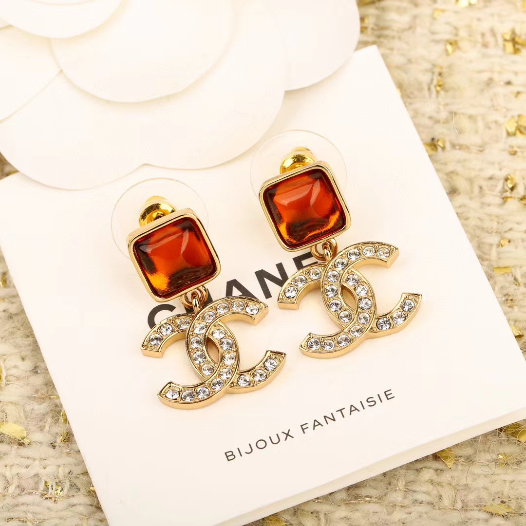 CHANE1 ルビー ダブルC スタッドピアス【50％割引+送料無料】