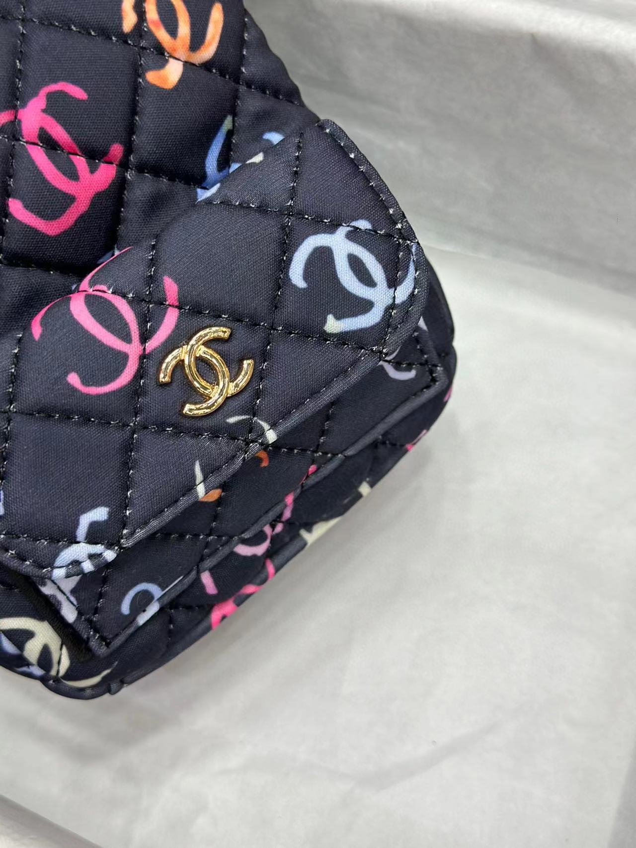 CHANE1 ダブルCロゴ チェーンバックパック【50％割引+送料無料】