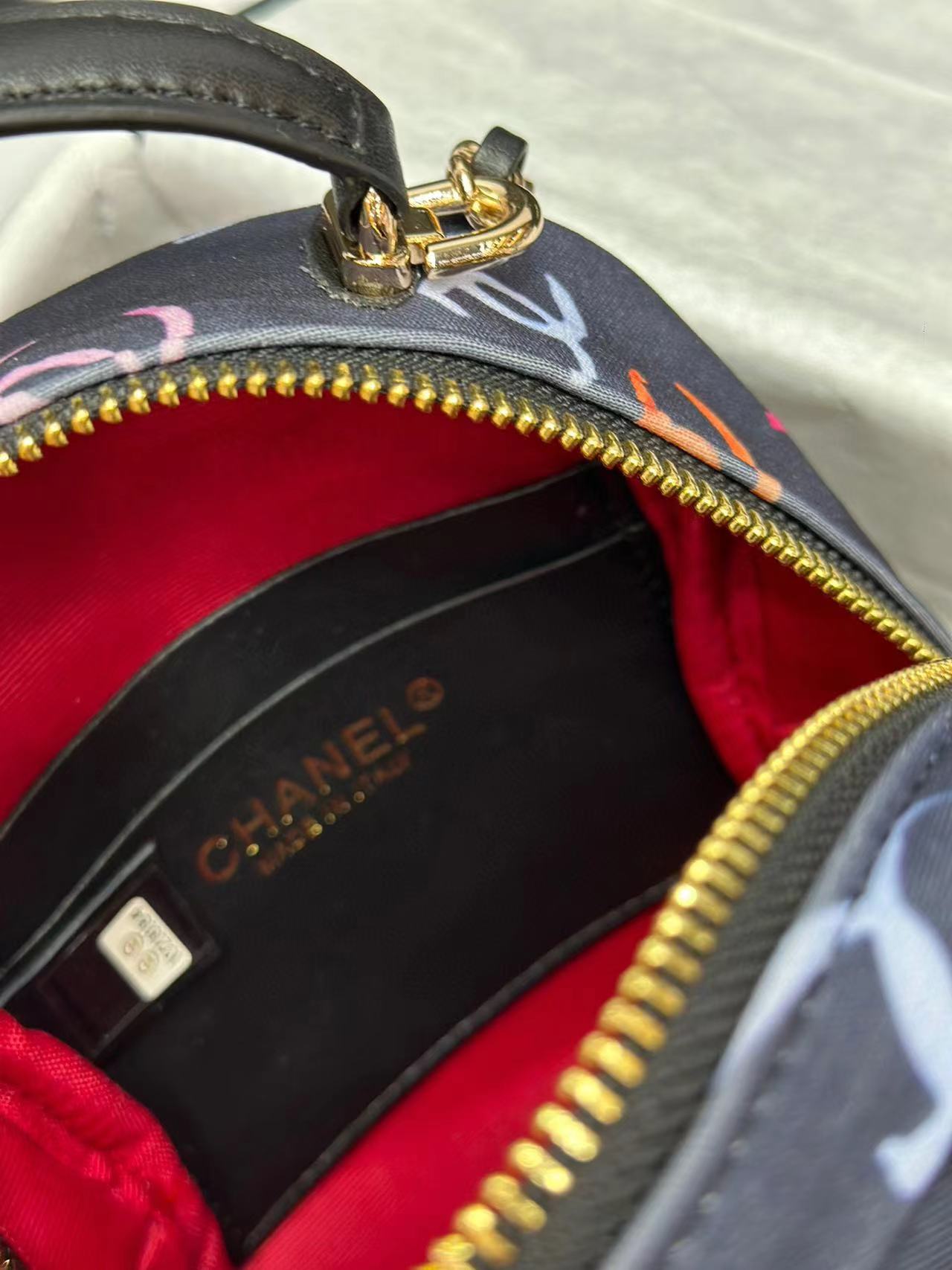 CHANE1 ダブルCロゴ チェーンバックパック【50％割引+送料無料】