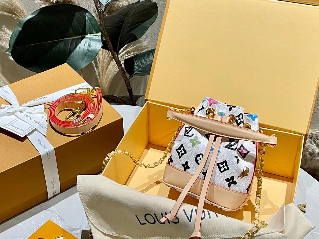 LV miniチェーンバケットバッグ 【50％割引+送料無料】