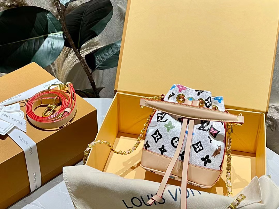 LV miniチェーンバケットバッグ 【50％割引+送料無料】