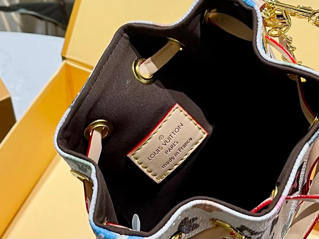 LV miniチェーンバケットバッグ 【50％割引+送料無料】