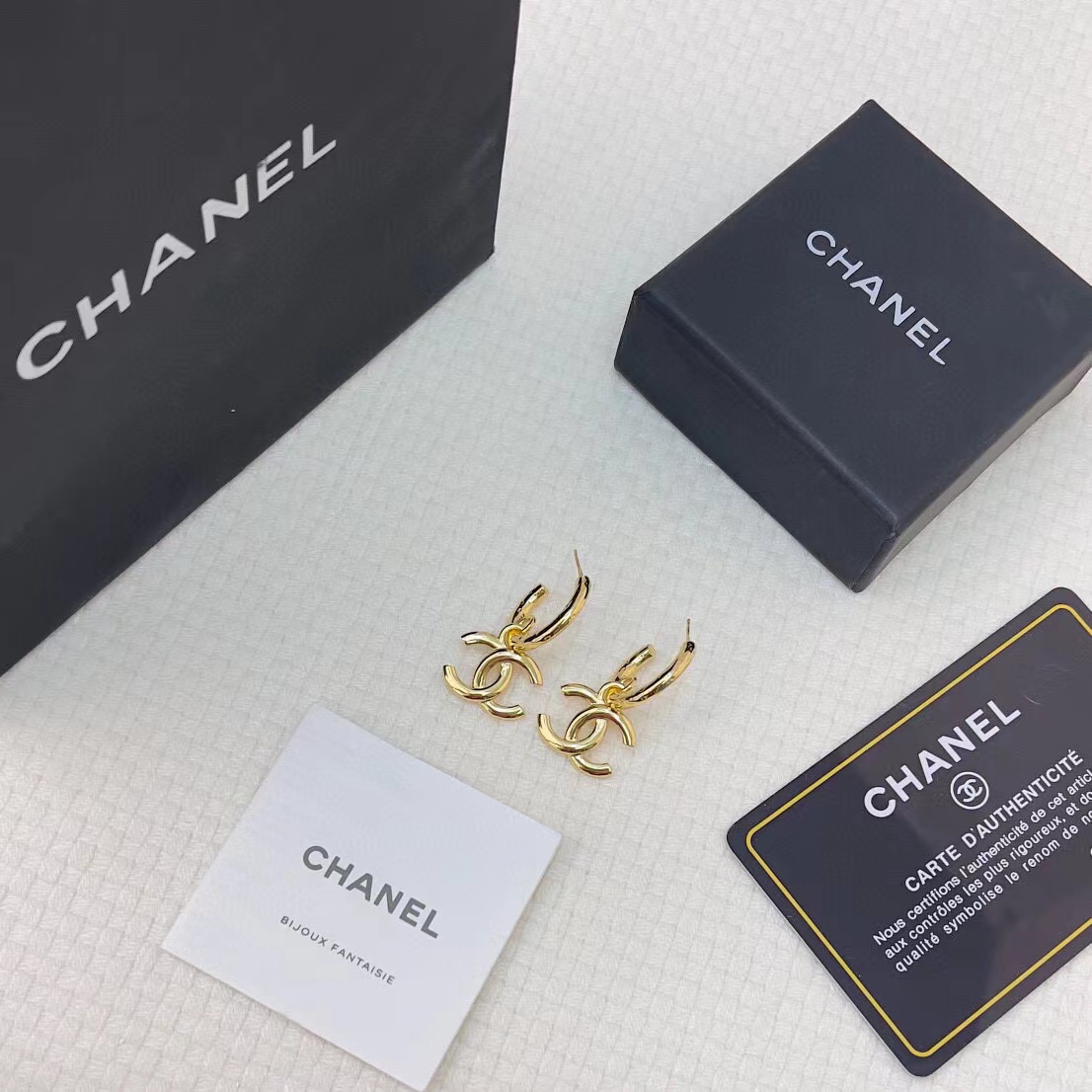 CHANE1 ダブルC イヤリング【50％割引+送料無料】