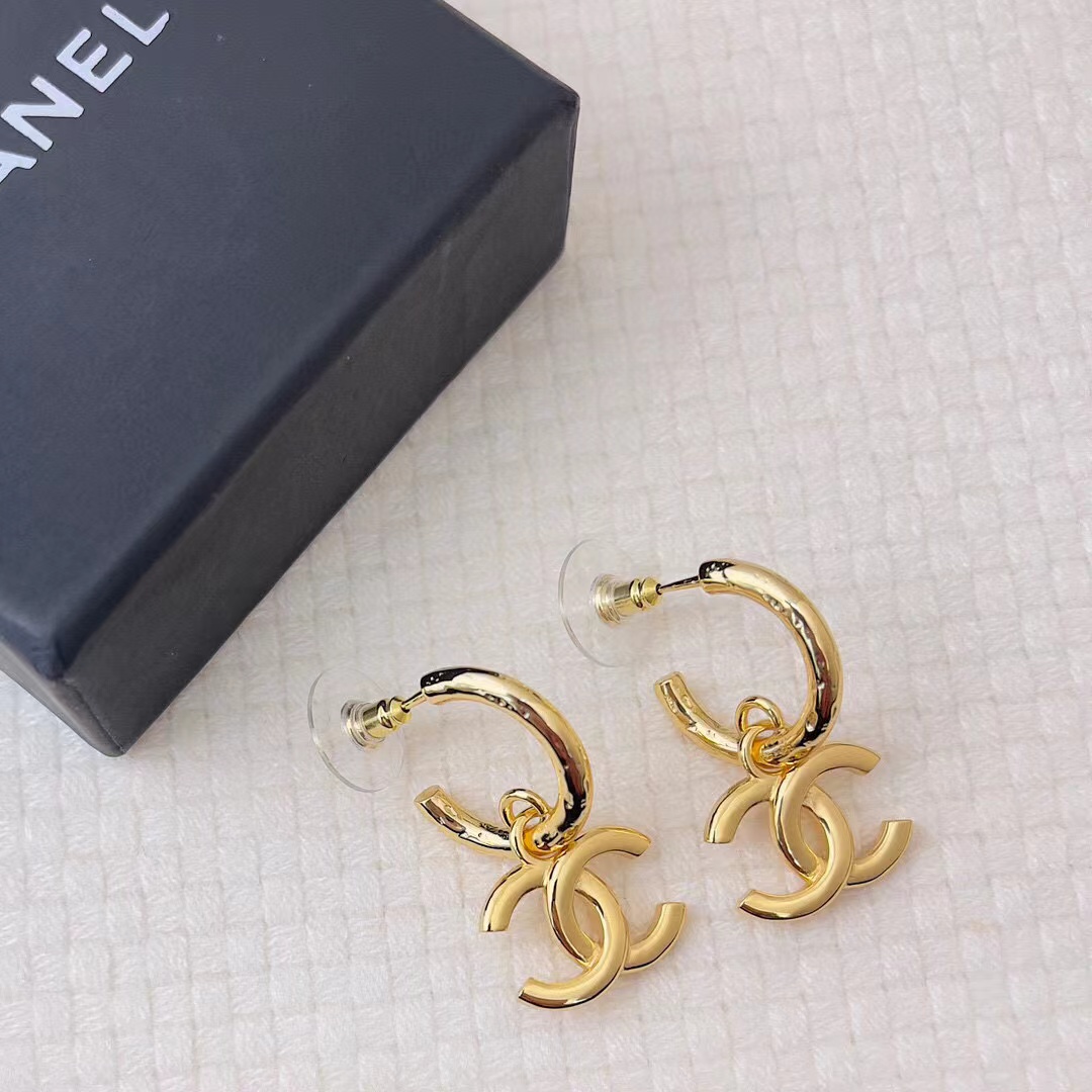 CHANE1 ダブルC イヤリング【50％割引+送料無料】