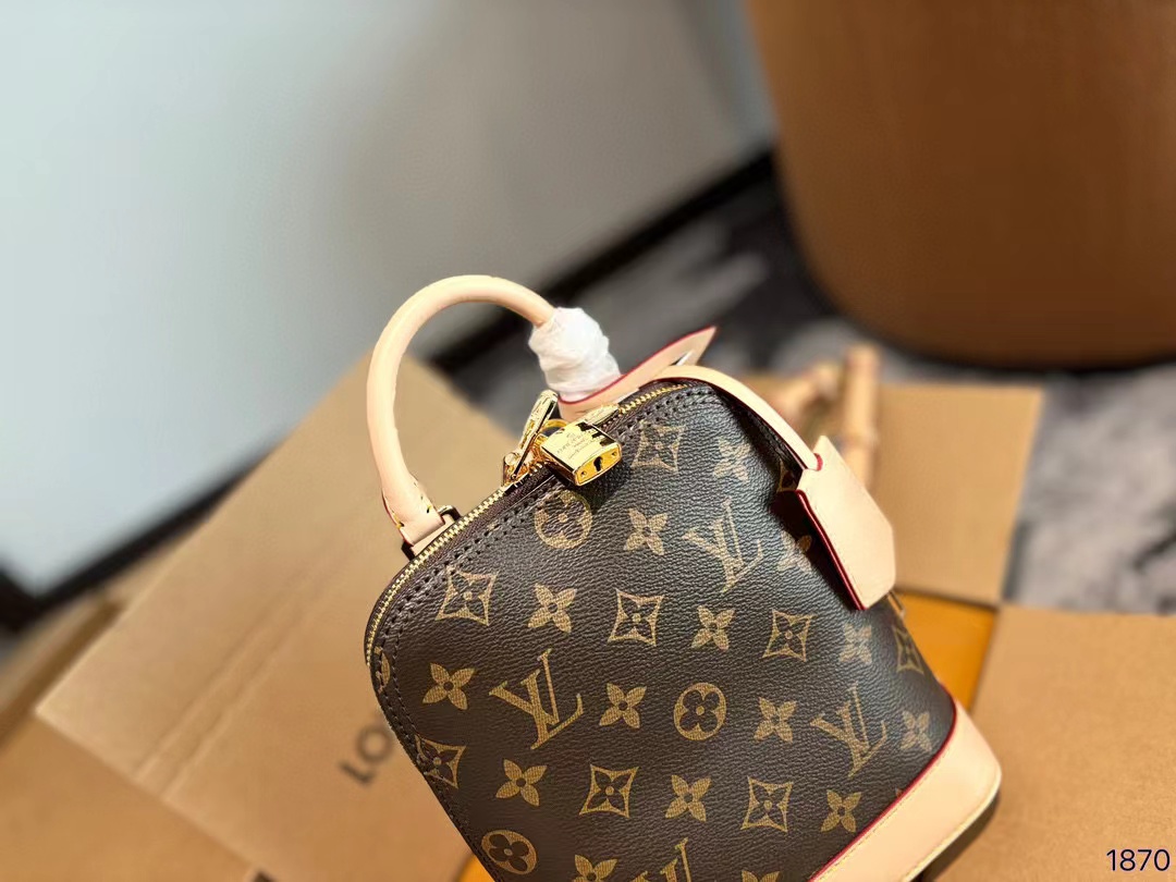 LV Alma 老眼用バックパックシェルバッグ【50％割引+送料無料】