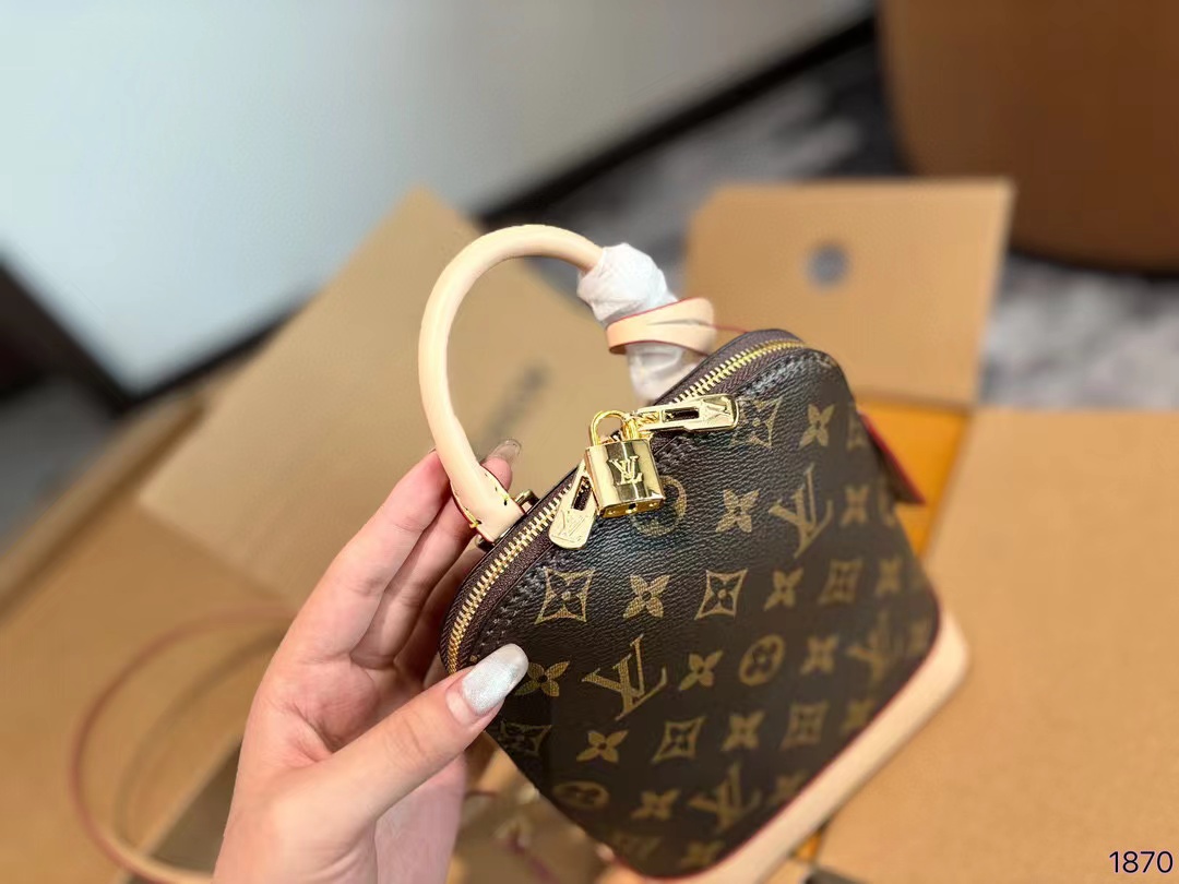 LV Alma 老眼用バックパックシェルバッグ【50％割引+送料無料】