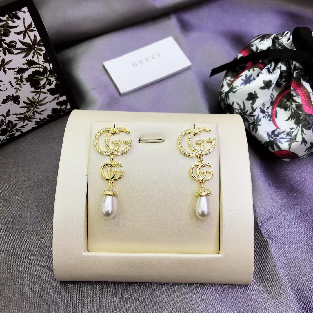 GUCC1 ダイヤモンド&パール スタッドピアス【50％割引+送料無料】