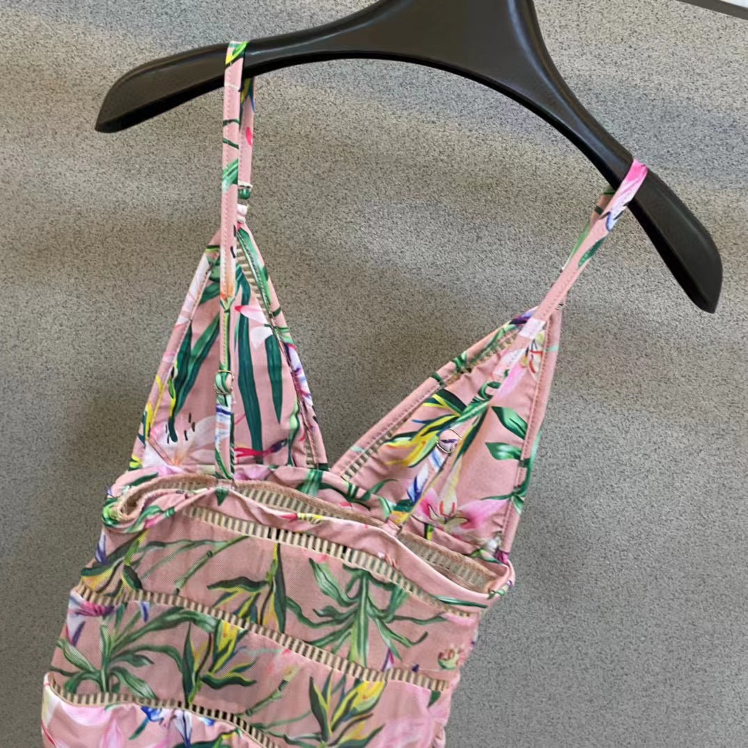 CUCC1 プリント Vネックドレス【50％割引+送料無料】