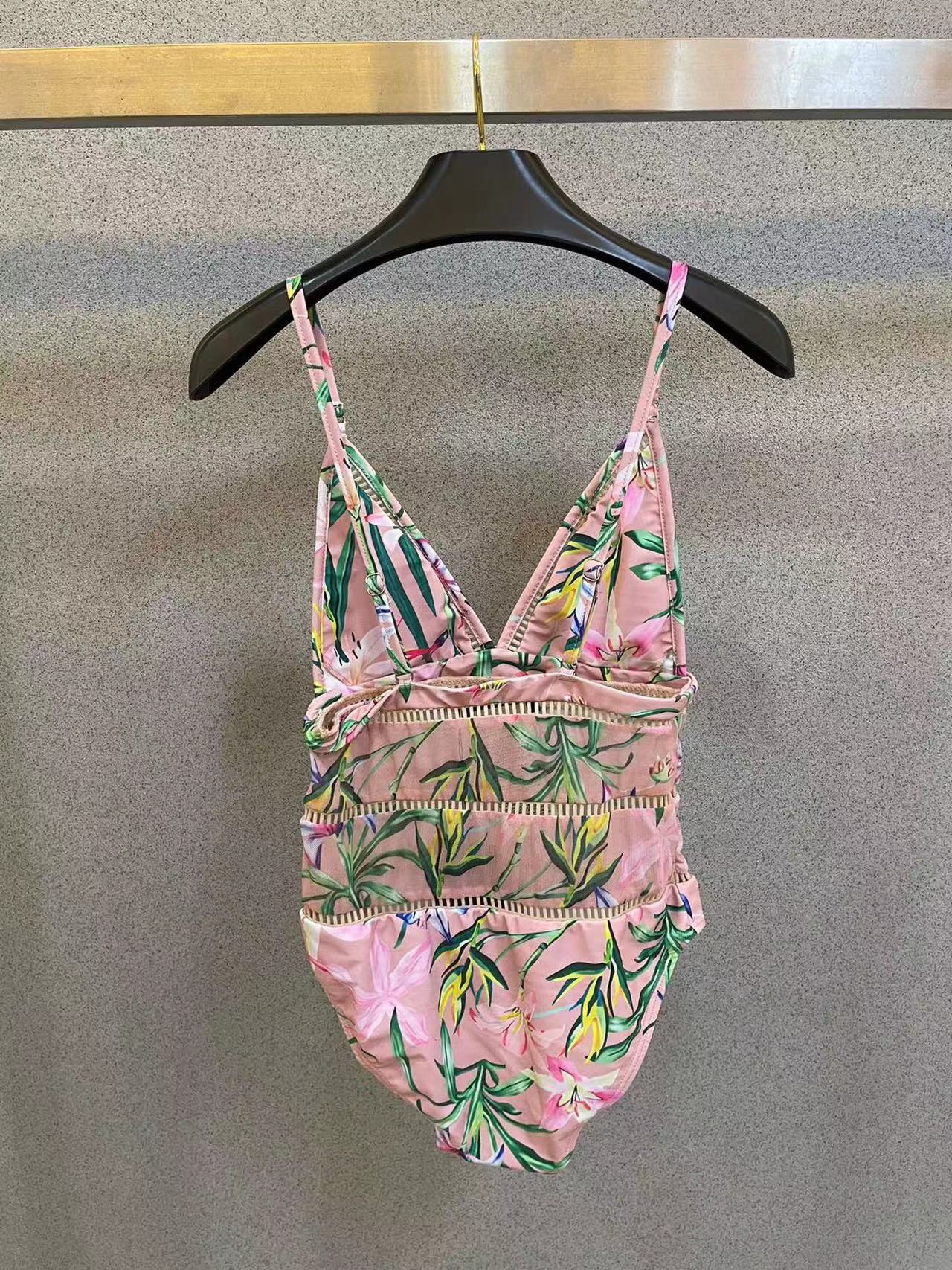 CUCC1 プリント Vネックドレス【50％割引+送料無料】