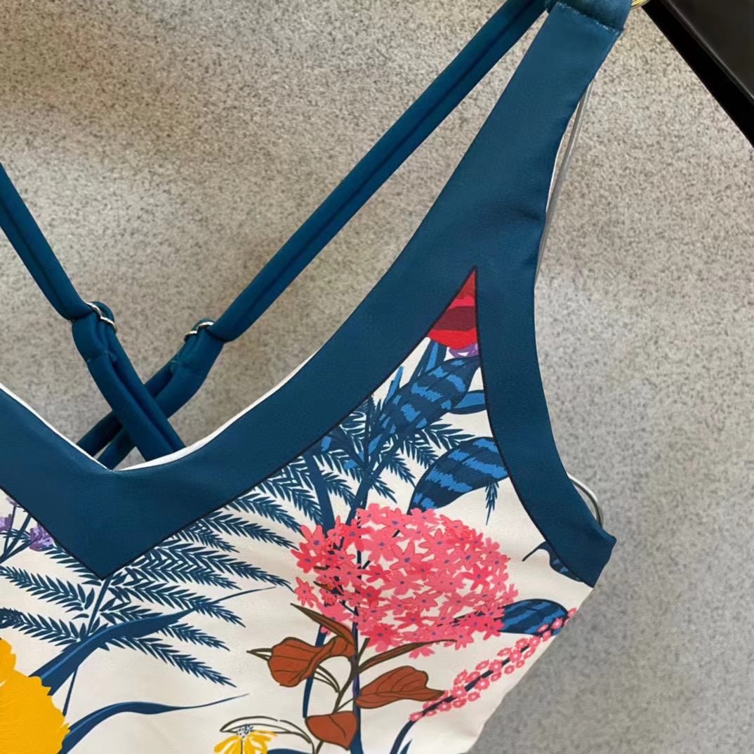 GUCC1 プリントワンピース水着【50％割引+送料無料】