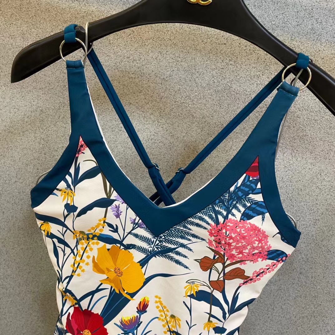 GUCC1 プリントワンピース水着【50％割引+送料無料】