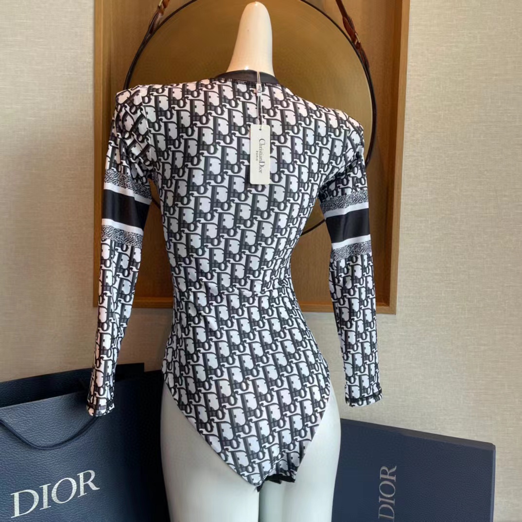 DI0R プリント長袖ワンピース水着【50％割引+送料無料】