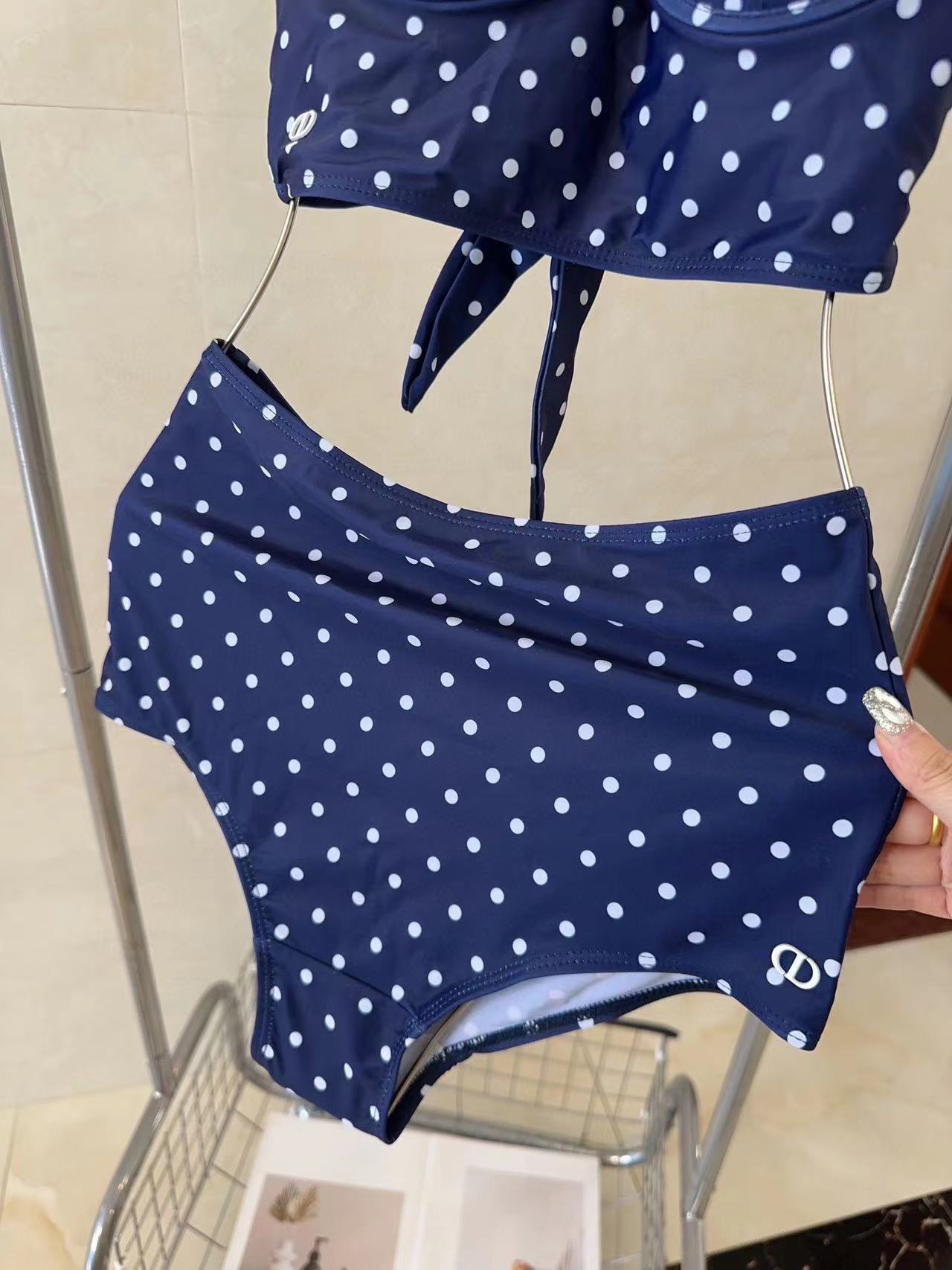 DI0R ドット柄ワンピース水着【50％割引+送料無料】